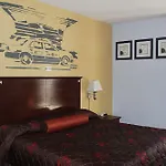 Howard Johnson Queens Village Hotel 2*