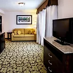Hilton Garden New York/staten Island Hotel 3*