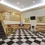 La Quinta Inn By Wyndham Queens