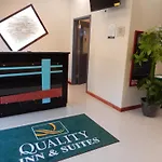 Quality Inn Near Sunset Park