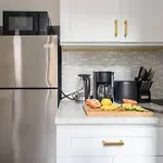 428-3R Spacious Prime Midtown 2Br Newly Furnished