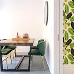 E10-2 Designer East Village Townhouse 1br W D New York