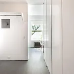 E10-2 Designer East Village Townhouse 1br W D Apartment *