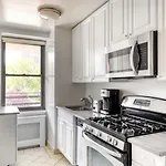 Uws 2Br W Wd Nr Central Park Nyc-896