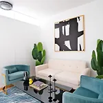 444-3f Newly Renovated 1br In Hell's Kitchen Apartment New York