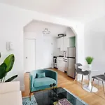 444-3f Newly Renovated 1br In Hell's Kitchen *