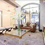 Apartment Ues Studio W Balcony Gym Nr Subway Nyc-240 *