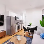 1290-6 Newly Renovated 2 Bedrooms In Ues Apartment New York