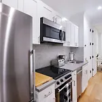 1290-6 Newly Renovated 2 Bedrooms In Ues