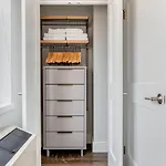 Blueground Ues Gym Elevator Wd Nr Park Nyc-1418 Apartment *