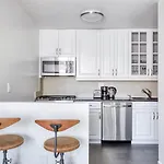 Kips Bay 2Br W Balcony Elevator Gym Nr 46 Nyc-665