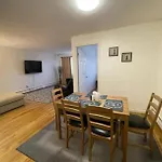 Beautiful 3 Bedroom Apartment In Nyc!