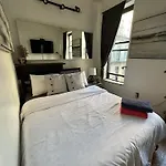 The 30 Day Stay Vibrant House