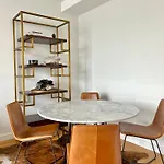 Breathtaking Nyc Views! Luxury 1 Bed 1 Bath