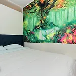 Monthly Nyc Rentals- Gorgeous 2 Bedroom Apartment