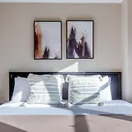 Ues 1Br W Doorman Gym Elevator Nr Park Nyc-1330
