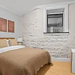 Super Cozy And Chic 3Bd 1 Bath Apt