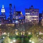 Private At A 3 Bedroom At The Heart Of East Village - Shared *