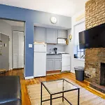 Feel New York City Like Movie Star In Ues