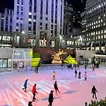 Massive 1Br W Private Patio In Upper East Side