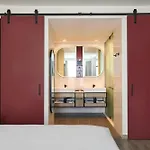 Renaissance Flushing At Tangram Hotel 4*