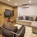 Modern 2 Bedroom Retreat In Downtown Manhattan
