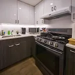 Apartment Modern 2 Bedroom Retreat In Downtown Manhattan New York