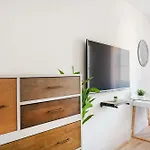 1597-14 New Renovated Rime Ues - W D Apartment New York