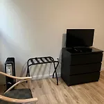 One Bedroom, Nyc 45 Min By Subway , Brooklyn, Brighton Beach