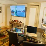 Nyc Cozy Private Bedroom With Free Parking & Near Subway - Business & Tourists