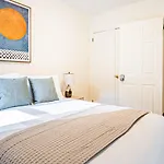 Unbeatable & Cozy 4Bdr & 1 Bth In Manhattan