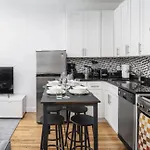 Stunning 3Bd In Manhattan