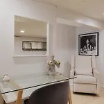 Private Beautiful Townhome W Zen Garden Holiday home *