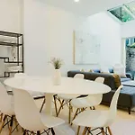 Private Beautiful Townhome W Zen Garden