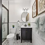 Apartment 3br Harlem With Washer With Dryer *