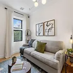 3br Harlem With Washer With Dryer
