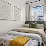 3br Harlem With Washer With Dryer Apartment
