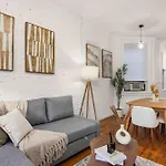Stylish East Village Escape Comfort & Convenience