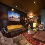 Hotel Sanctuary 4*