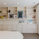 Holiday home Private Beautiful Townhome W Zen Garden