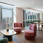 Hotel Renaissance Flushing At Tangram 4*