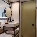 Renaissance Flushing At Tangram