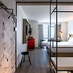 Renaissance Flushing At Tangram 4* New York