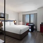 Hotel Renaissance Flushing At Tangram