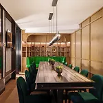 Hotel Renaissance Flushing At Tangram