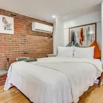 Cozy Valley Stream Studio, 20 Mi To Times Square! *