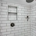 Cozy Valley Stream Studio, 20 Mi To Times Square! * New York
