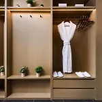 The George Manhattan, Tapestry Collection By Hilton