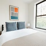 3bd 2ba In Upper West Side Manhattan! 5 Star Location *