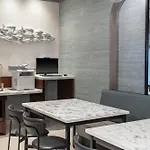 Fairfield By Marriott Manhattan/financial District Hotel New York